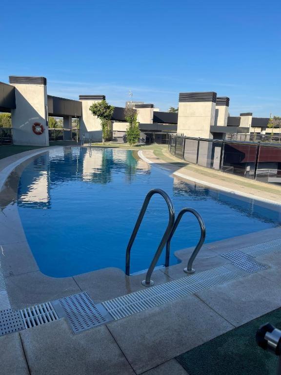 Tecnocordoba II Aparcamiento Privado Gratuito Y Piscina Apartment Bagian luar foto