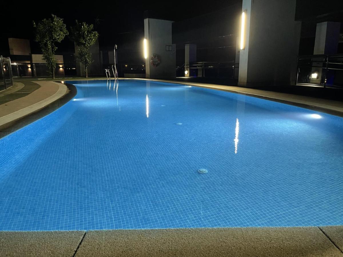 Tecnocordoba II Aparcamiento Privado Gratuito Y Piscina Apartment Bagian luar foto